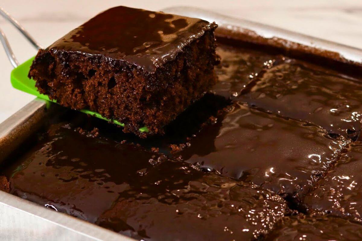 Bolo de Chocolate com Massa Amanteigada