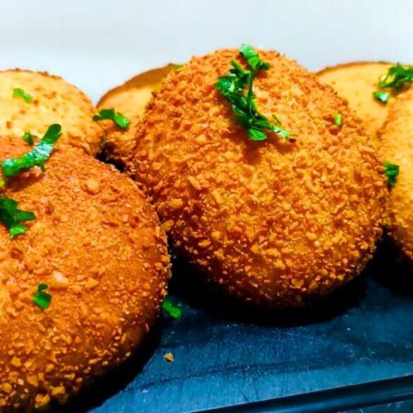 Salgado Bomba de Queijo e Presunto Salgado Bomba de Queijo e Presunto