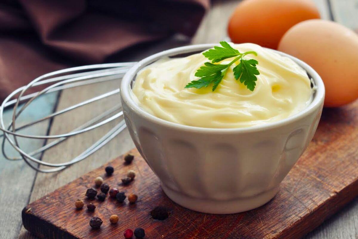 Maionese de Creme de Leite com Apenas 3 Ingredientes Maionese de Creme de Leite com Apenas 3 Ingredientes