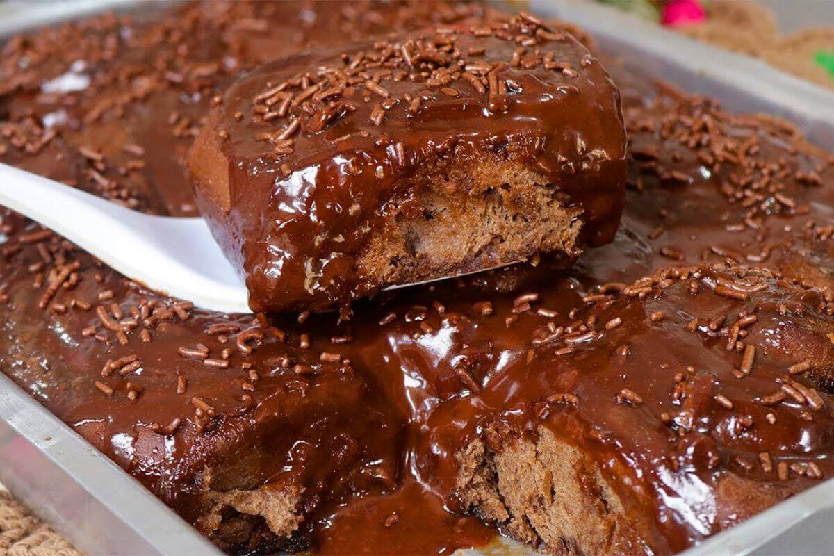 Fatias Húngaras com Cobertura Cremosa