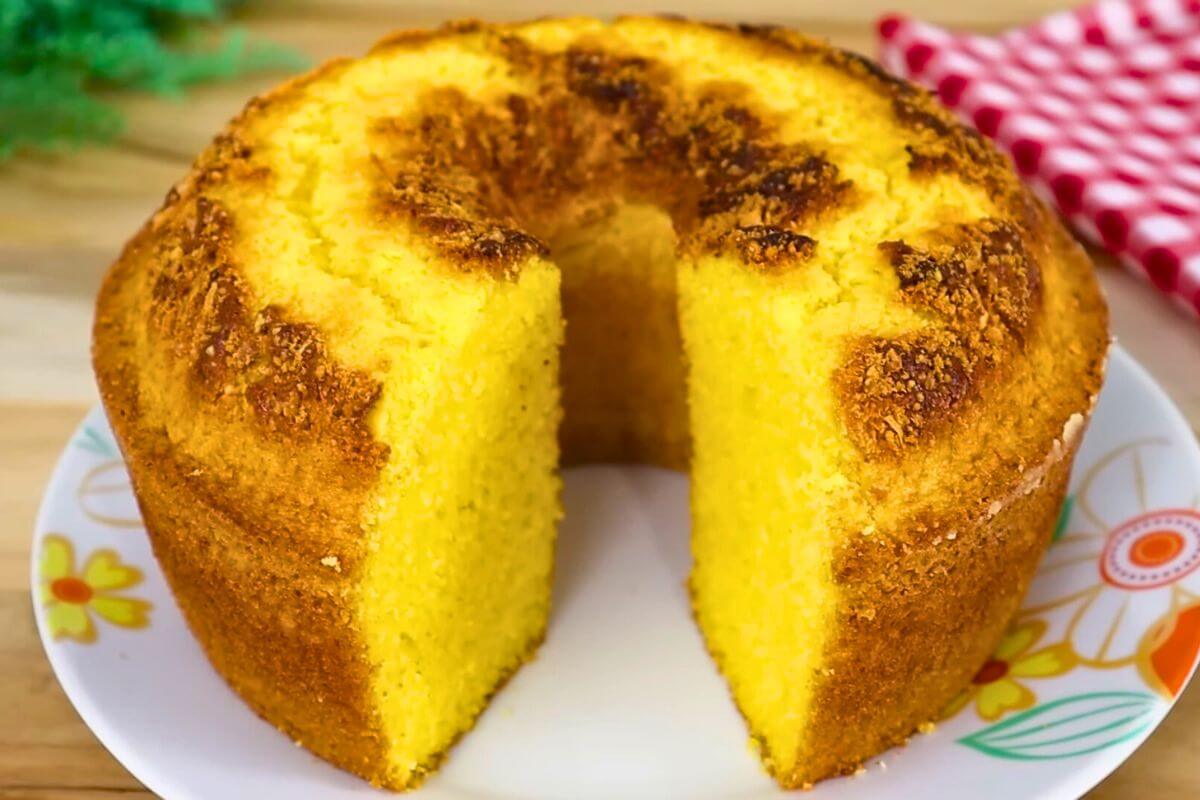 Bolo de Fubá Super Fofinho Para Surpreender