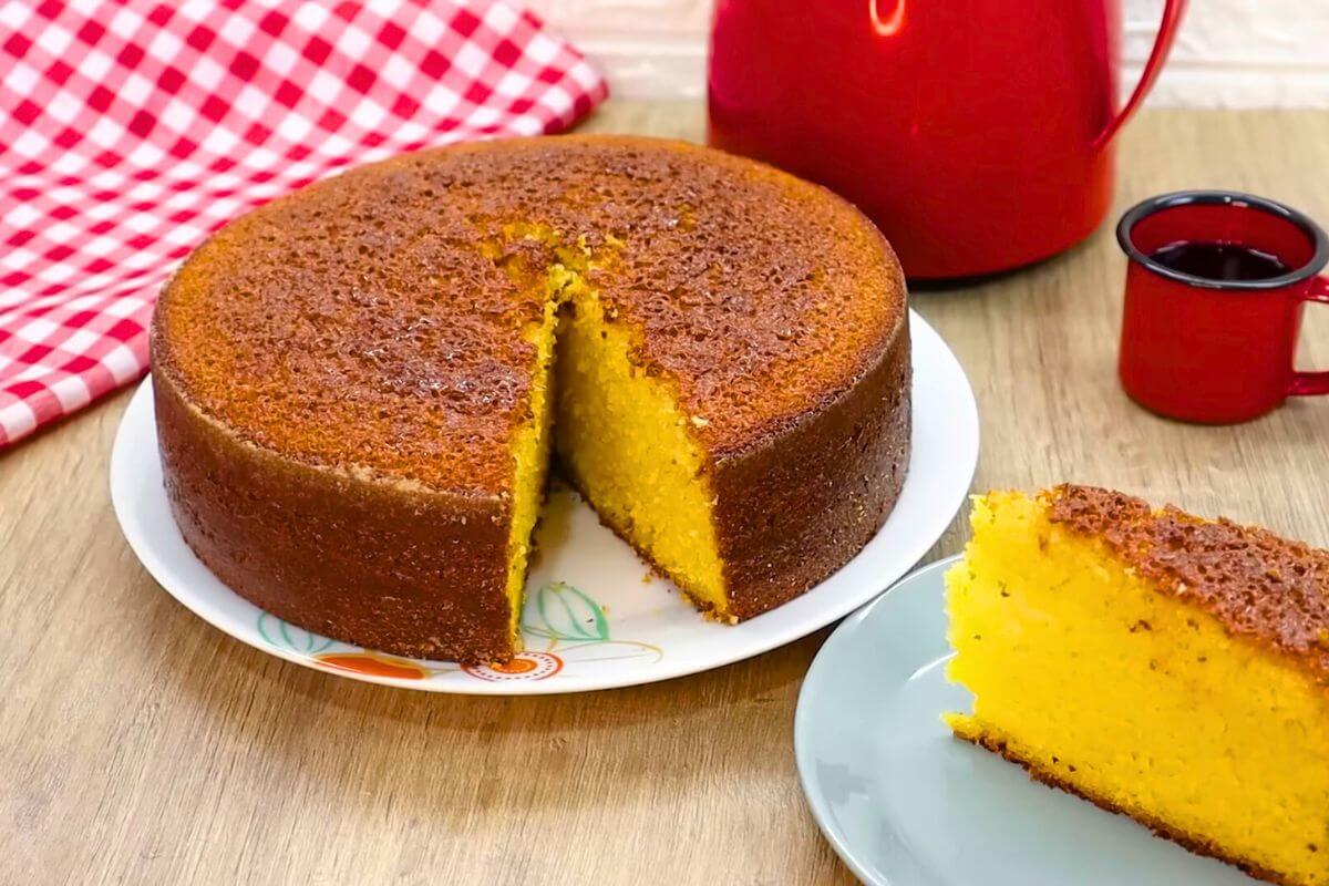 Bolo de Milho Verde com 2 Espigas