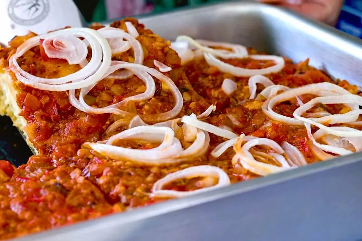 Pizza de Sardinha Caseira Para Surpreender a Família