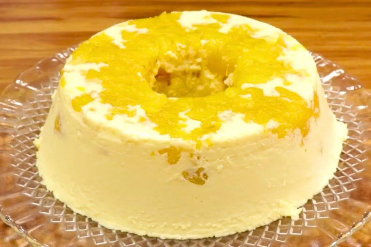 Pudim de Abacaxi Feito Com Fruta Natural