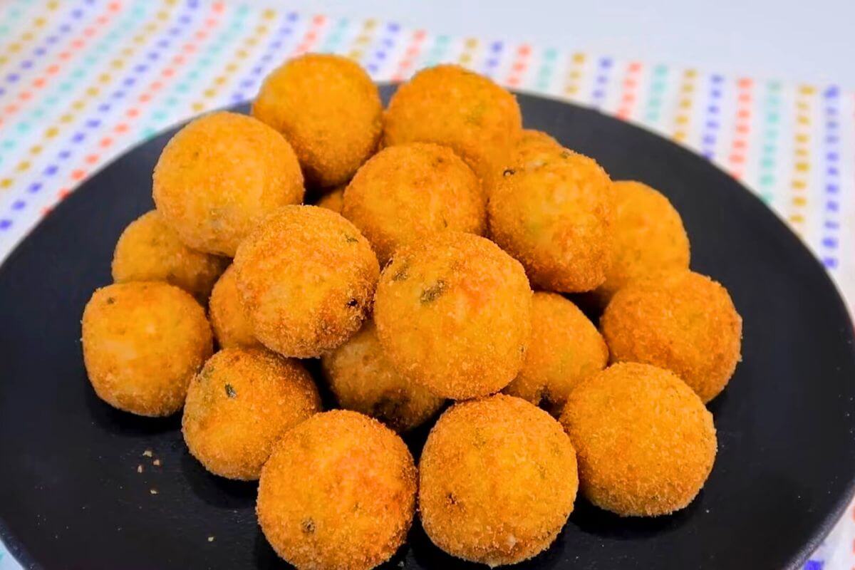 Bolinho de Arroz Recheado
