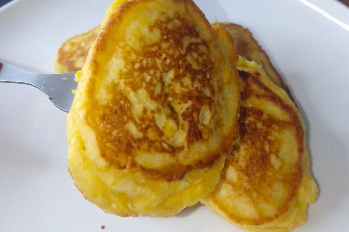 Bolinhos de Frigideira de Milho Com Fubá Bolinhos de Frigideira de Milho Com Fubá