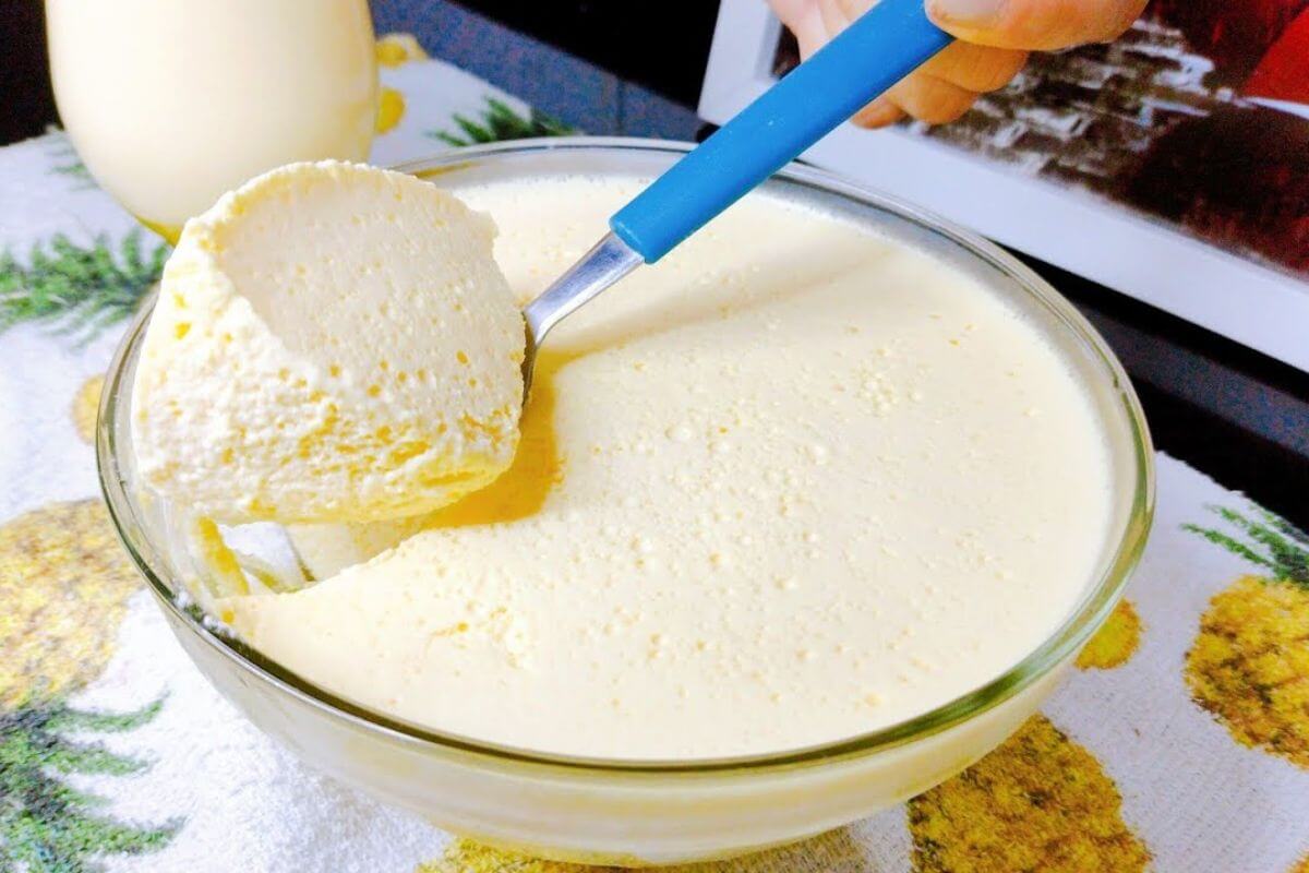 Mousse de Abacaxi Com Apenas 2 Ingredientes