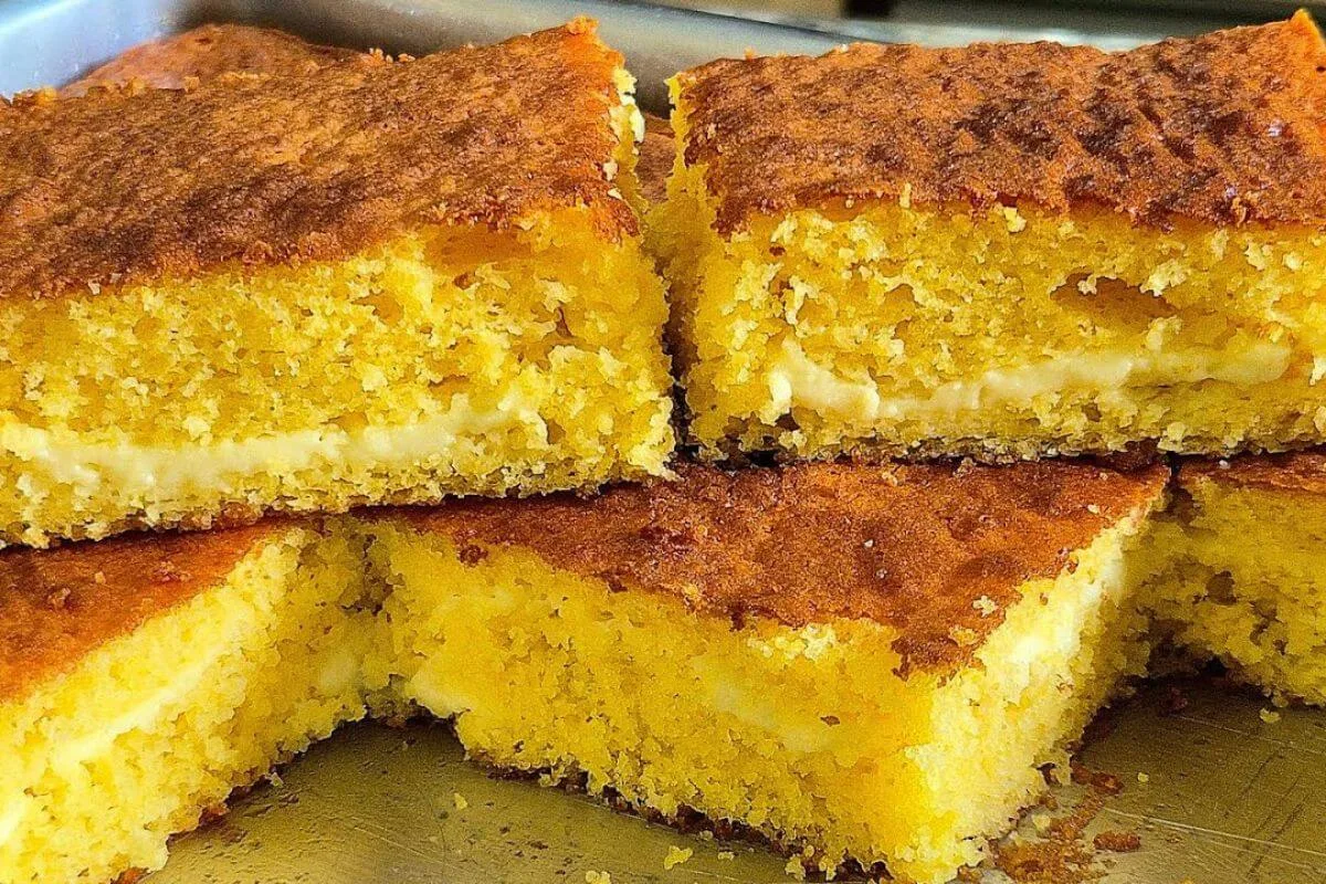Bolo de Milho Com Queijo Tradicional de Minas