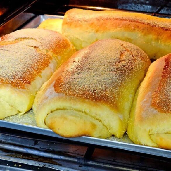 Homemade bread with touch of green corn Homemade bread with touch of green corn
