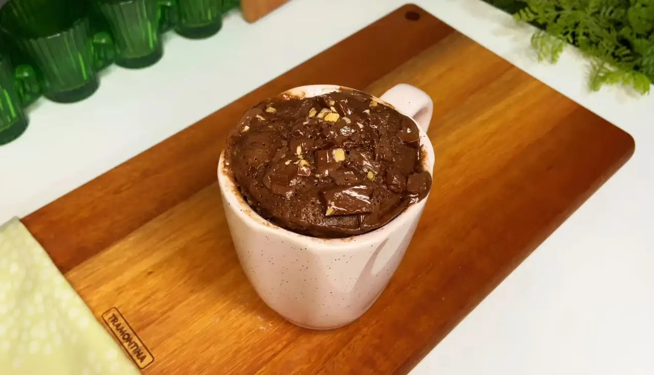 Bolo de Caneca no Micro-ondas Que Não Fica Borrachudo!