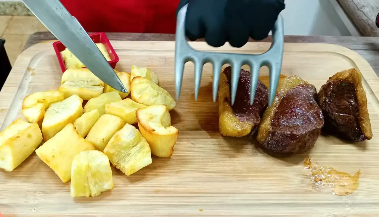 Picanha com Mandioca Frita na Airfryer