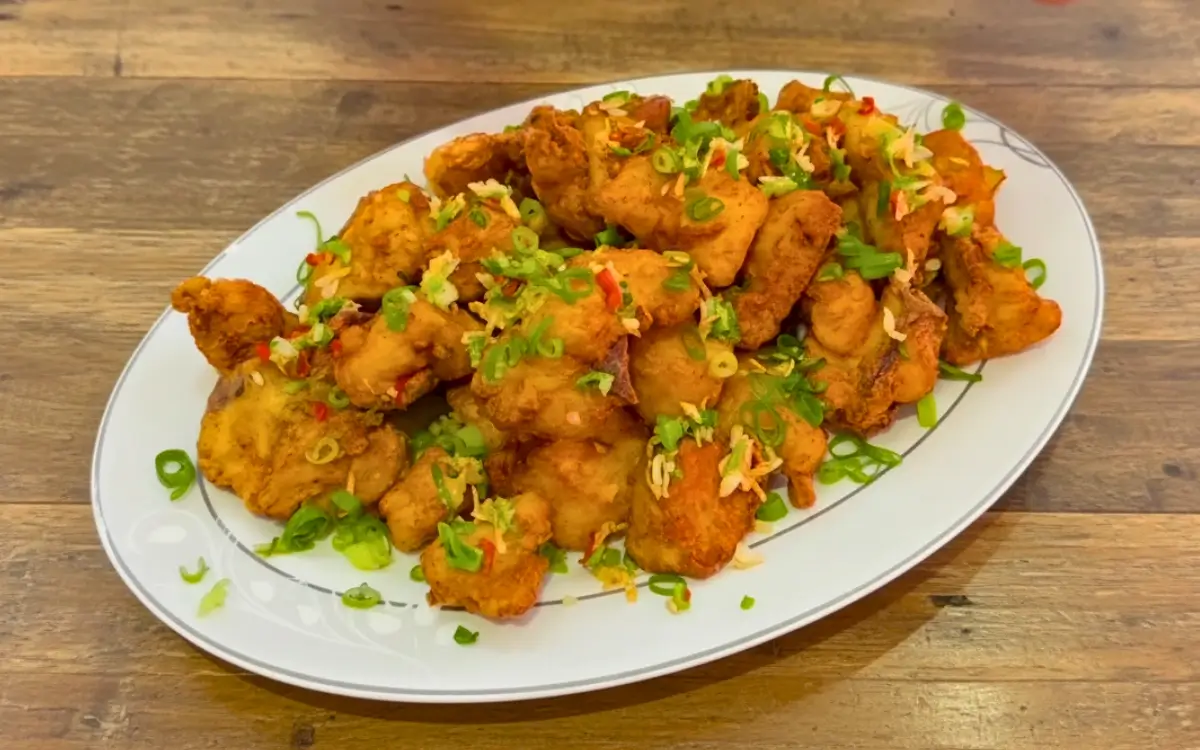 Frango Empanado Crocante com Alho e Pimenta