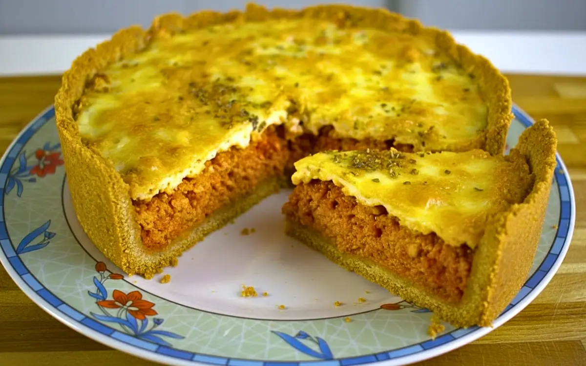 Torta de Frango Com Massa de Biscoito