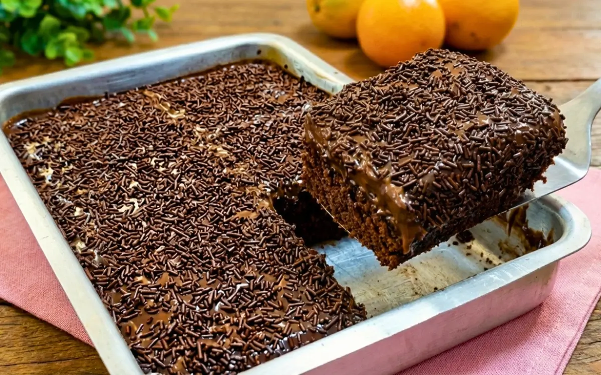 Bolo Nega Maluca Molhadinho Com Cobertura de Brigadeiro