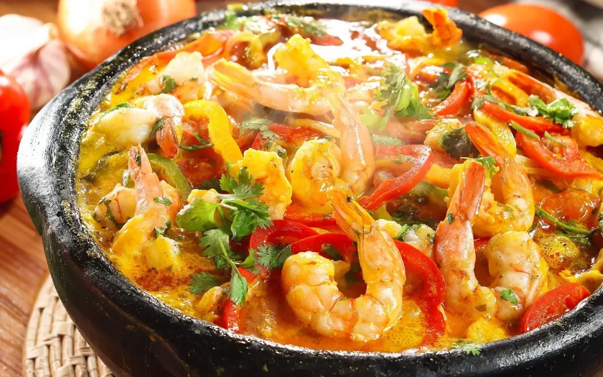 Moqueca de Peixe Com Camarão