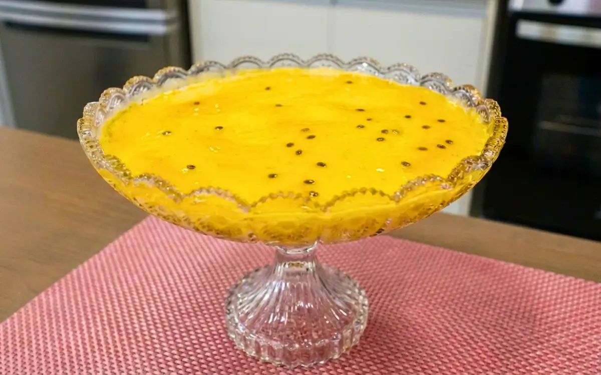 Mousse de Maracujá Fácil e Rápida