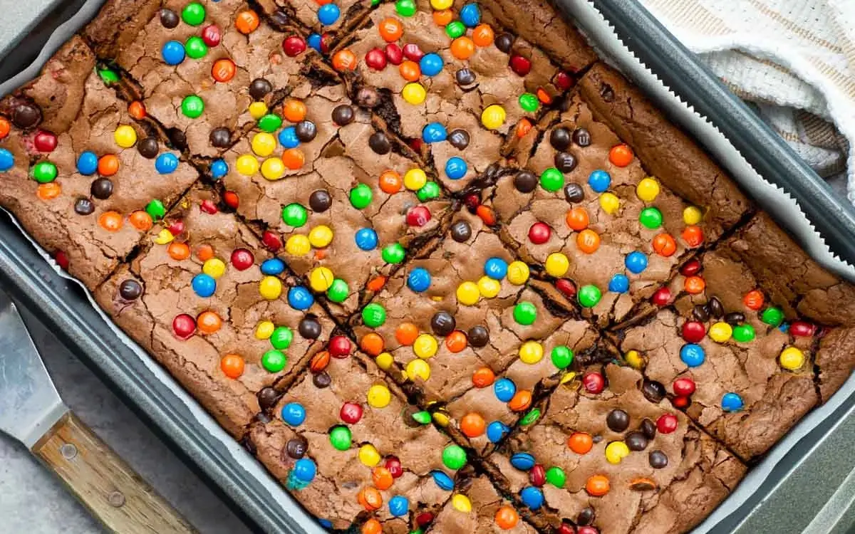 Brownies de M&Ms Cremosos e Irresistíveis