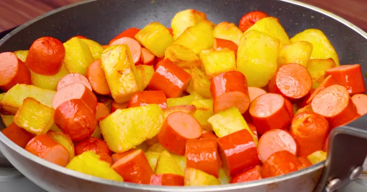Batata com Salsicha Gratinada com Muçarela