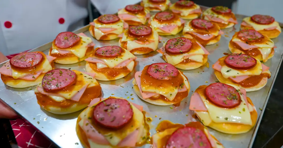 Mini Pizza Caseira Fácil e Deliciosa