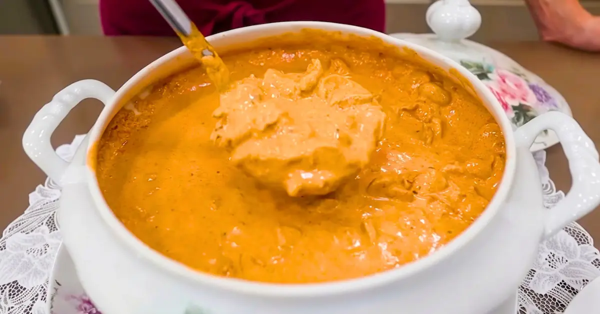 Receita de Strogonoff de Frango Cremoso e Fácil